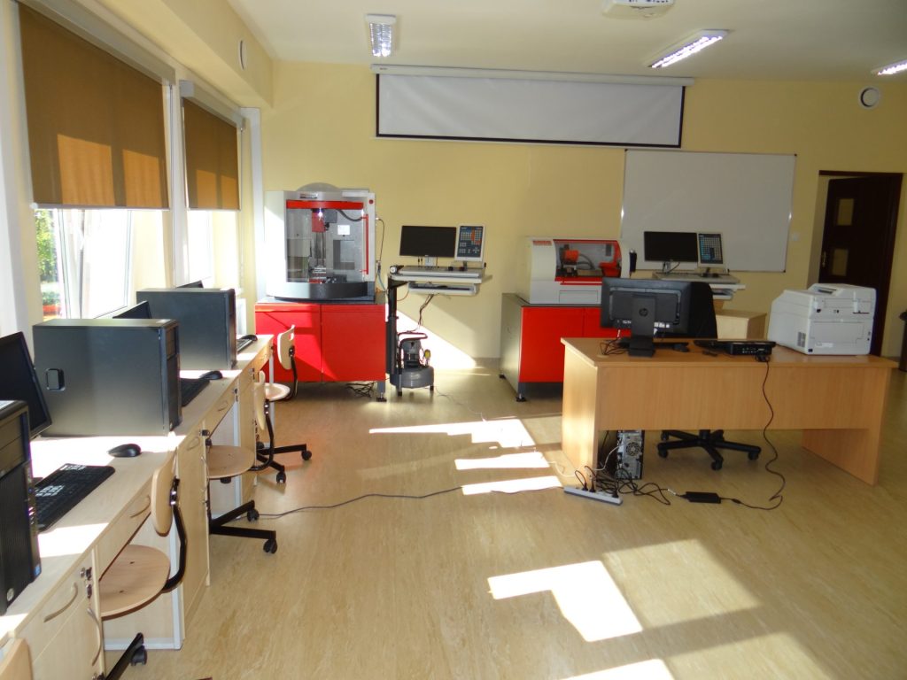 Wyposażenie sal PCKZ w Łańcucie