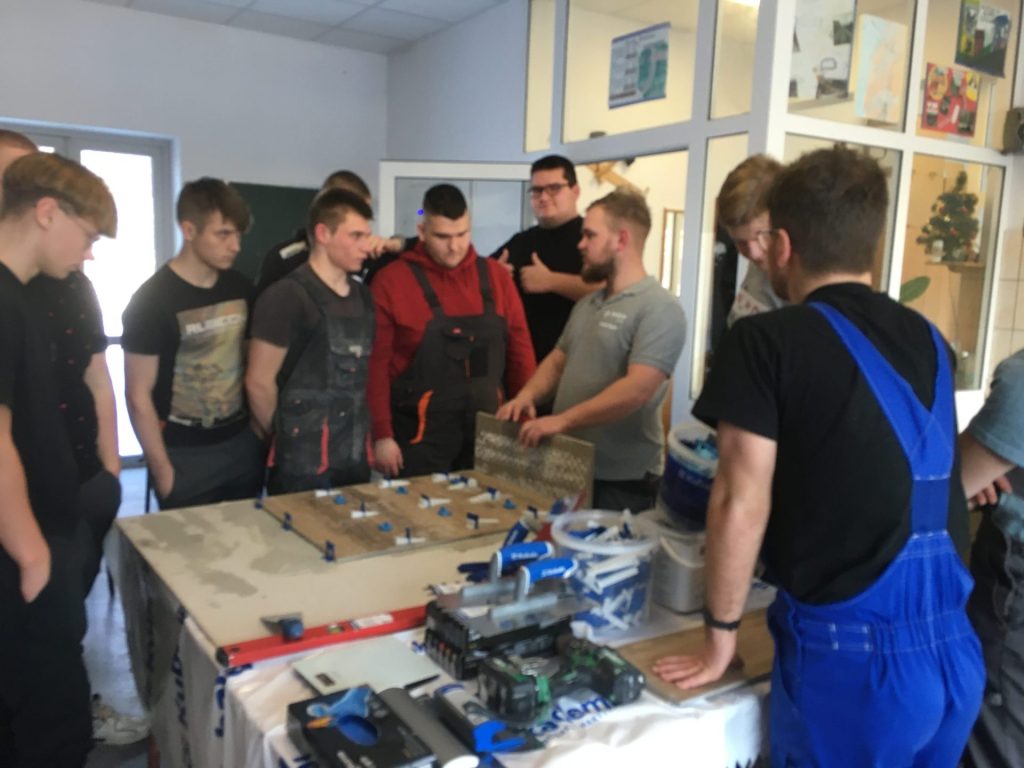 Uczestnicy szkolenia narzędzia - z firmą Kubala